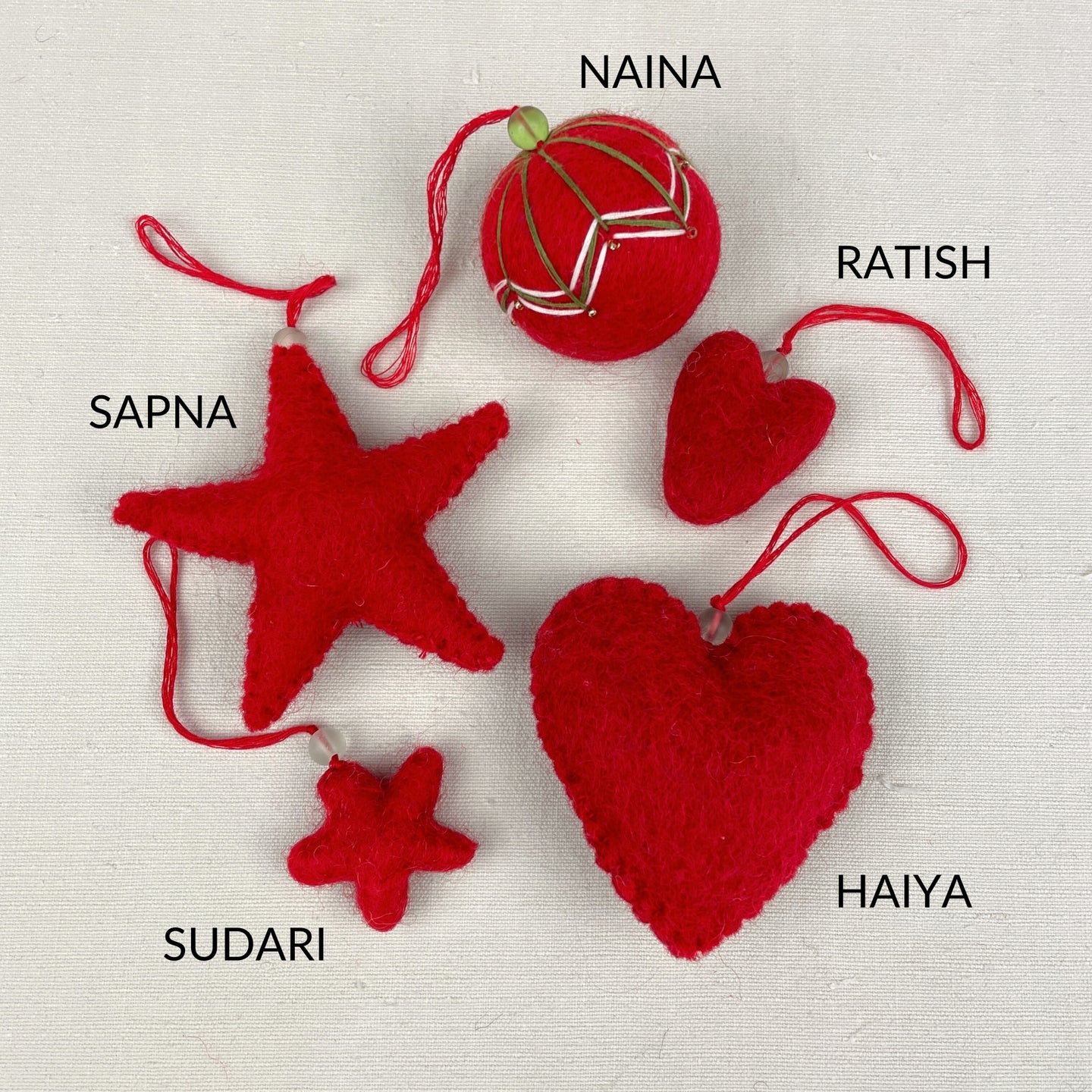 RATISH Mini Felt Heart Hanging Decoration