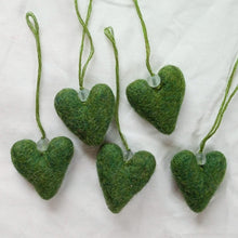 RATISH Mini Felt Heart Hanging Decoration