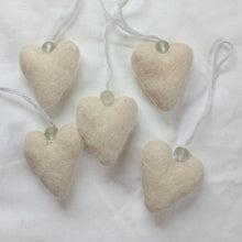 RATISH Mini Felt Heart Hanging Decoration