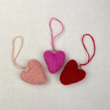 RATISH Mini Felt Heart Hanging Decoration